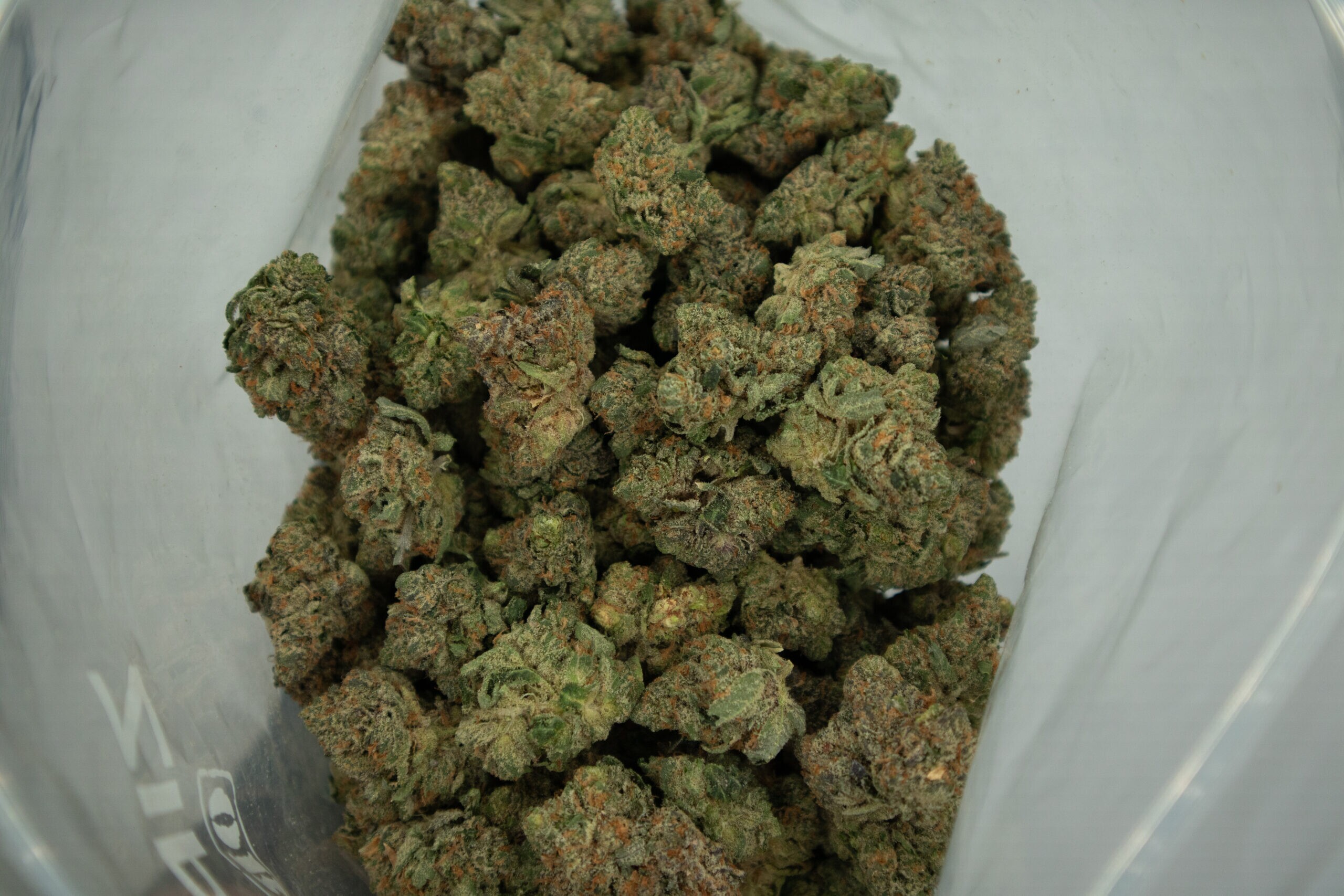 ISLAND PINK KUSH - Indica (AAAA) - Image 2
